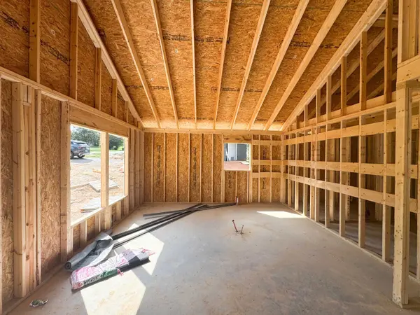 4 Poplar ST, Woodruff, SC 29388