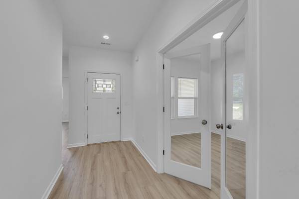 556 Sand Clay RD, Chesnee, SC 29323