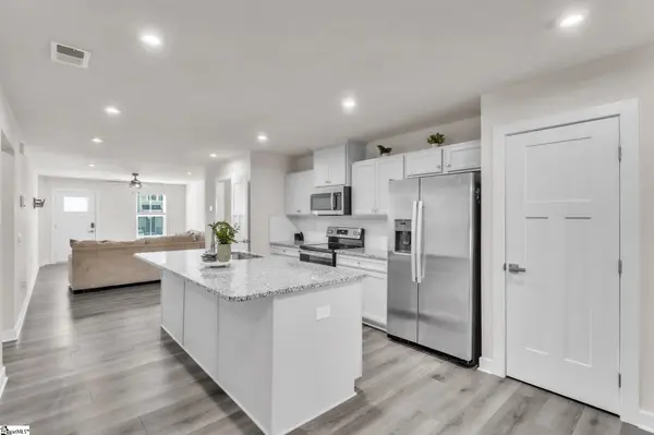 332 Kensley DR, Greenville, SC 29617