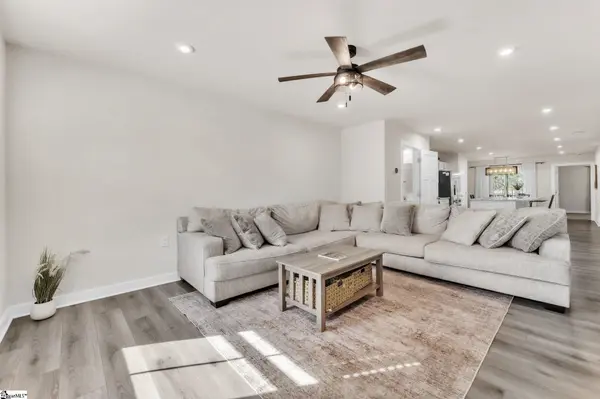 332 Kensley DR, Greenville, SC 29617