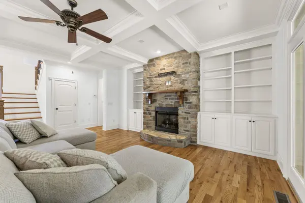 18 Candleston PL, Simpsonville, SC 29681