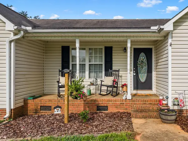 1515 Rainbow Lake RD, Inman, SC 29349-7014
