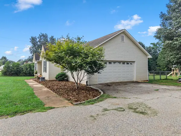 1515 Rainbow Lake RD, Inman, SC 29349-7014
