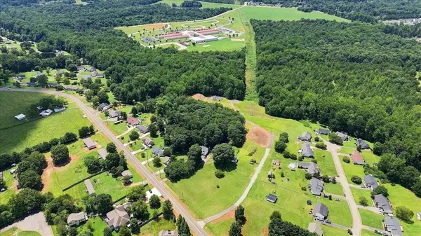 557 Seay RD, Boiling Springs, SC 29316