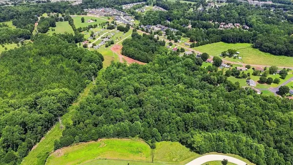 557 Seay RD, Boiling Springs, SC 29316