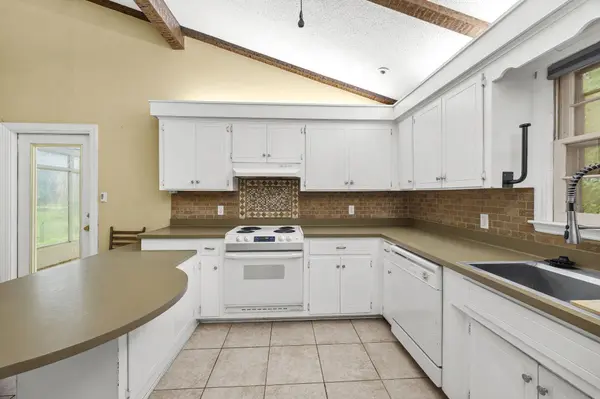 101 Hendrix CT, Boiling Springs, SC 29316