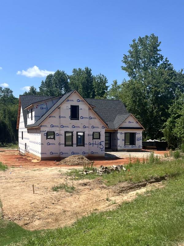 145 Babb RD, Campobello, SC 29322