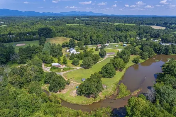2209 Motlow Creek RD, Campobello, SC 29322