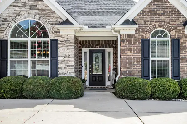 6 Lakeway PL, Simpsonville, SC 29681