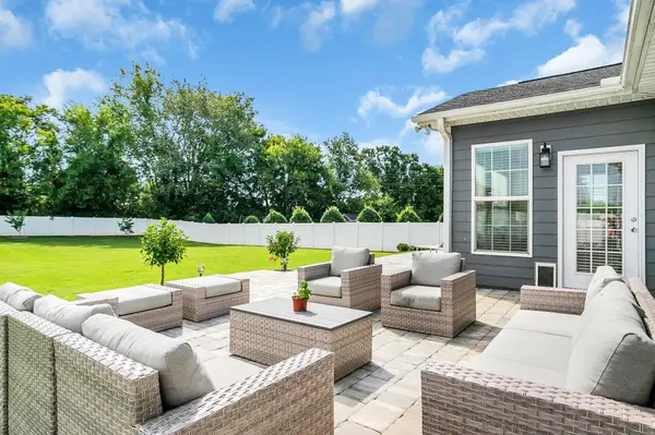 6 Lakeway PL, Simpsonville, SC 29681