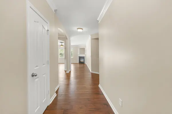 10 Paranor DR, Simpsonville, SC 29681-4555