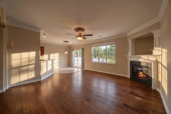 10 Paranor DR, Simpsonville, SC 29681-4555
