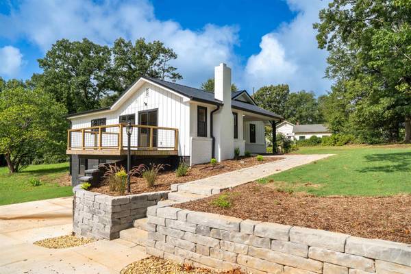 550 Landrum Mill RD, Landrum, SC 29356