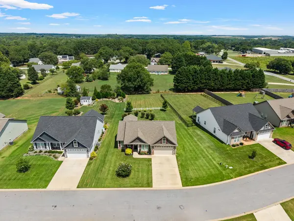 818 Ashton Ridge RD, Inman, SC 29349