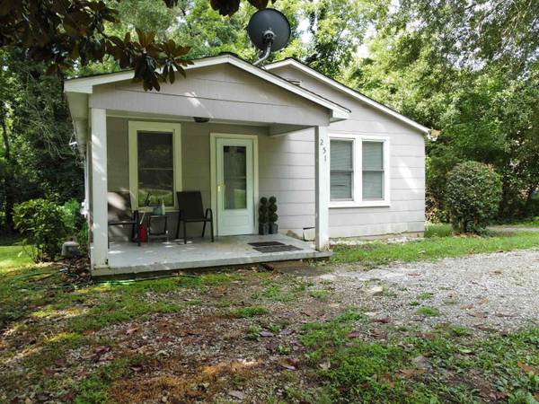 251 Old Petrie RD, Spartanburg, SC 29302-6322