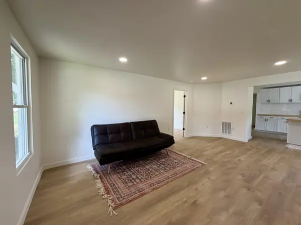 192 Bomar AVE, Spartanburg, SC 29306