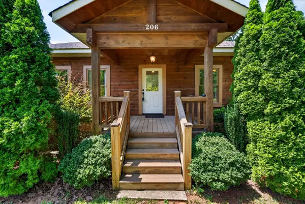 206 Susans RD, Gaffney, SC 29641
