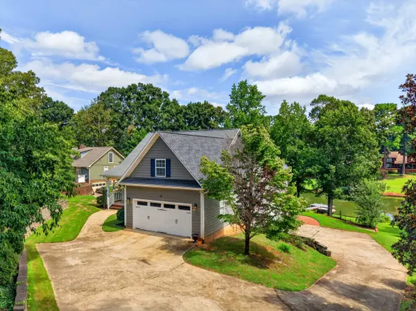110 Lake Bowen Dr DR, Inman, SC 29349