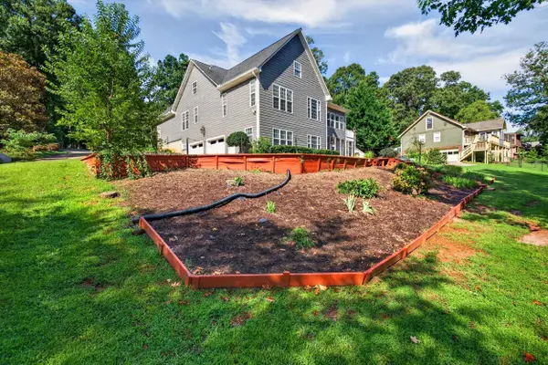 110 Lake Bowen Dr DR, Inman, SC 29349