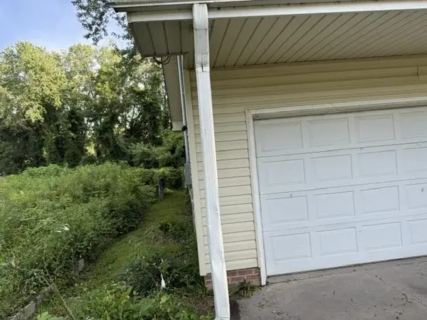 214 Dana RD, Hendersonville, NC 28792