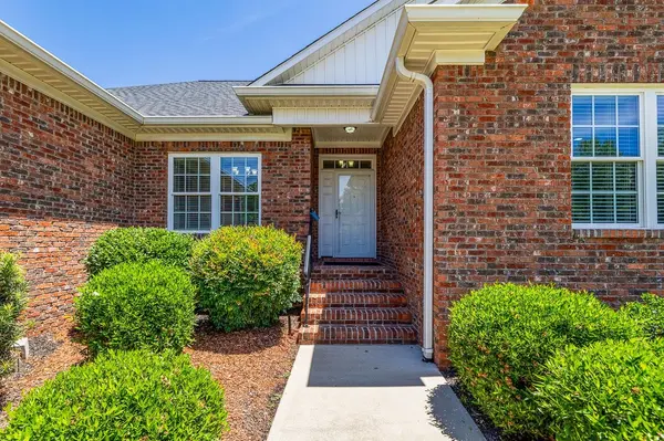 821 E Golden View LN, Boiling Springs, SC 29316