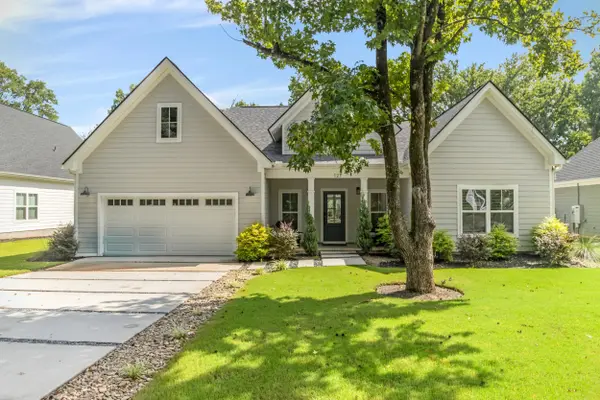 127 Berry DR, Greenville, SC 29607