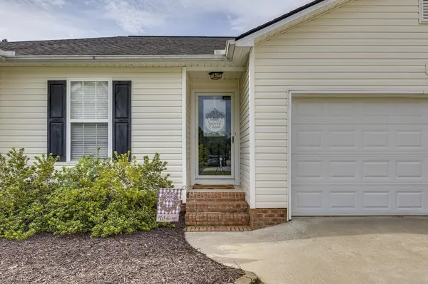 8 Shady Pines CT, Fountain Inn, SC 29644
