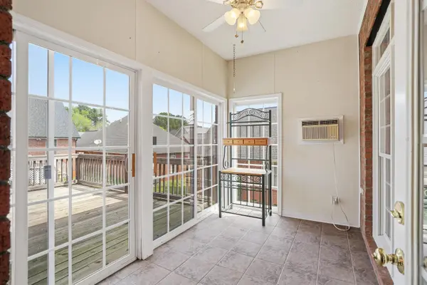 172 Roberts Meadow LOOP, Spartanburg, SC 29307-3166