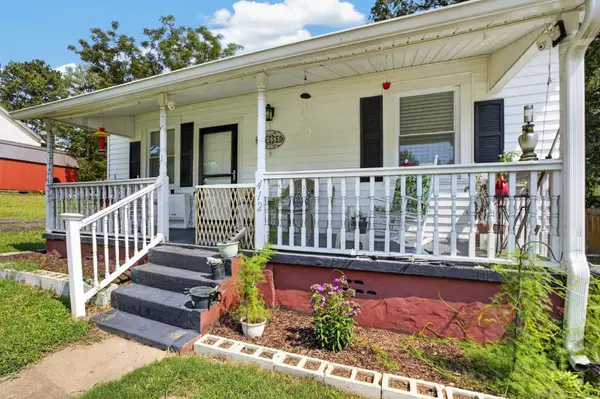 412 Connecticut AVE, Greer, SC 29650
