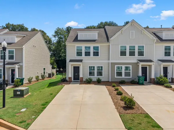 646 Blossom RUN, Spartanburg, SC 29307