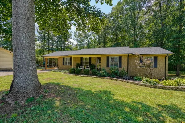 6425 Greenfield DR, Spartanburg, SC 29303