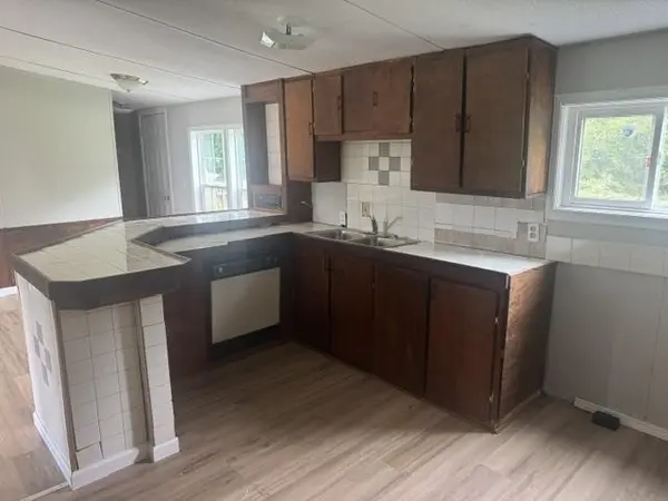 607 Gaffney HWY, Jonesville, SC 29353