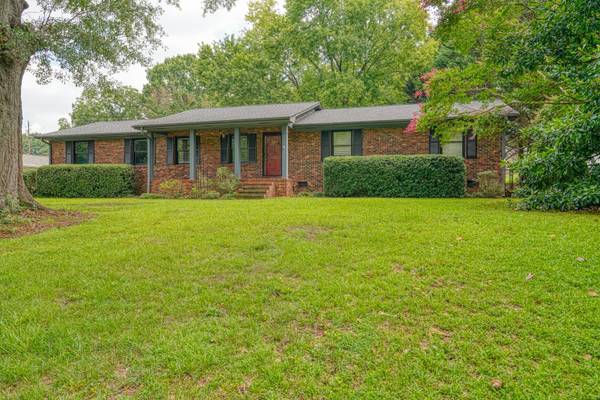 902 Vannessa DR, Boiling Springs, SC 29316-6130
