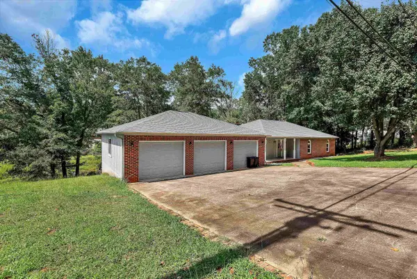 118 Old Saluda Dam RD, Greenville, SC 29611-3054