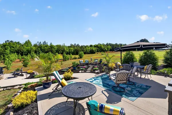 156 Thorn Creek Dr, Gaffney, SC 29341
