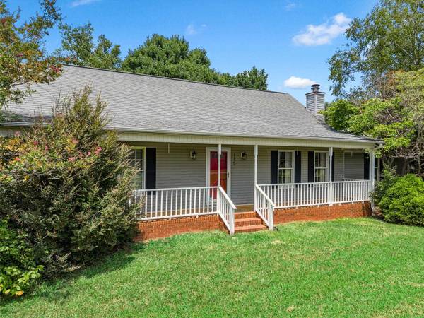 115 Berrys Pond DR, Duncan, SC 29334