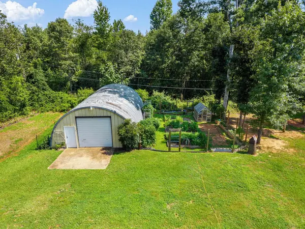 209 Lee DR, Chesnee, SC 29323