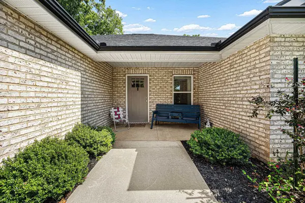 209 Lee DR, Chesnee, SC 29323