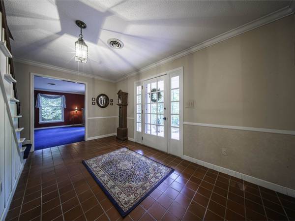 225 Walnut Hill LN, Spartanburg, SC 29302-5103