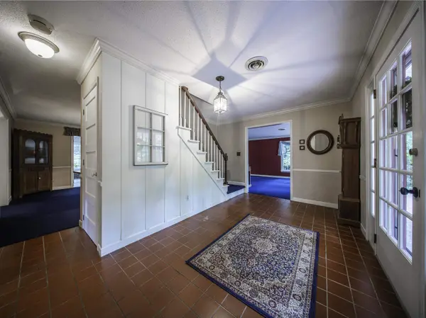 225 Walnut Hill LN, Spartanburg, SC 29302-5103