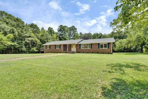 22 Jackson DR, Wellford, SC 29385