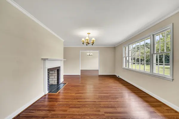22 Jackson DR, Wellford, SC 29385