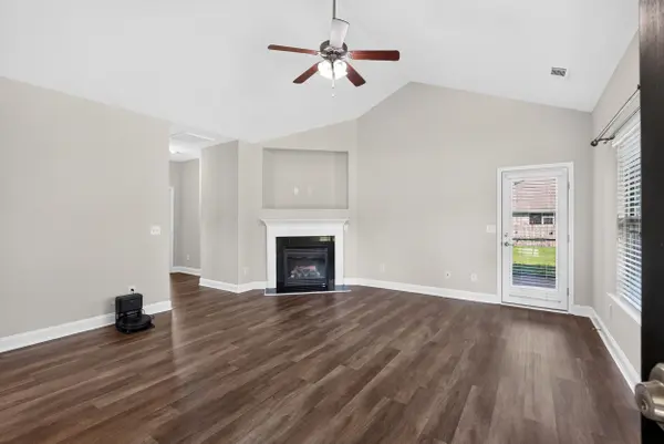 640 Flintrock DR, Boiling Springs, SC 29316