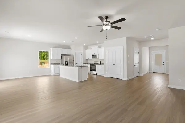 1204 Crested Iris ST, Moore, SC 29369