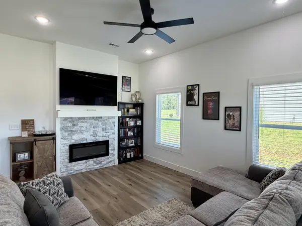 215 RC Thompson Rd, Chesnee, SC 29323