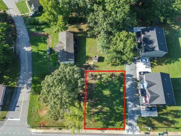 587 Fairfield ST, Chesnee, SC 29323