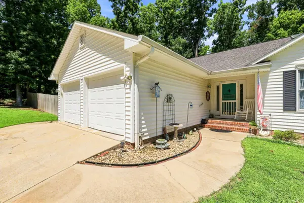 545 E Brookwood DR, Landrum, SC 29356