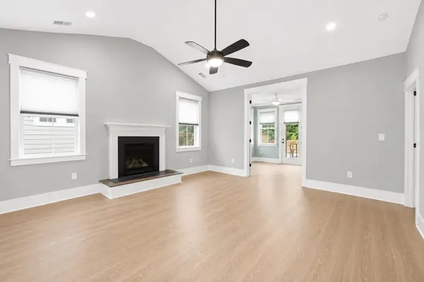 564 Backacre CT, Greer, SC 29651