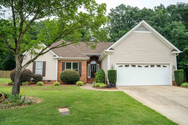11 Churchfield CT, Greer, SC 29651
