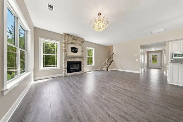 527 S Fredrick Way, Boiling Springs, SC 29316